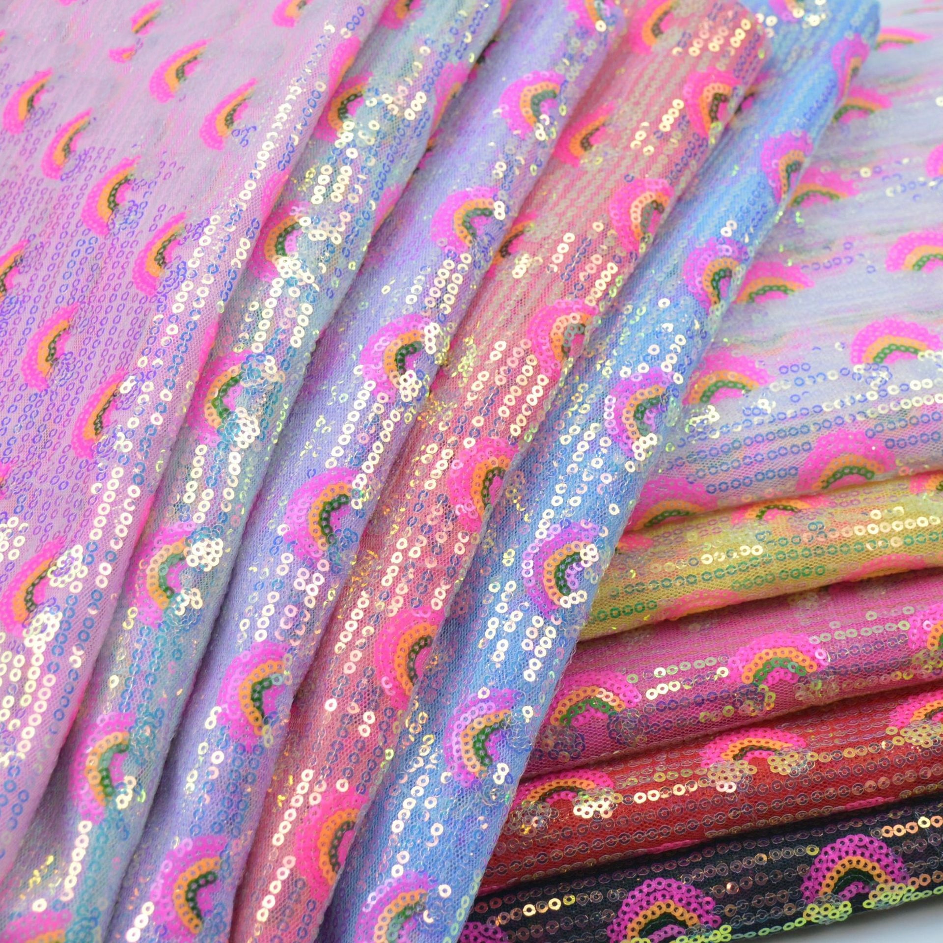 3mm Rainbow Sequin Glitter Fab – Sequin Fabric Panel recenzja i cena